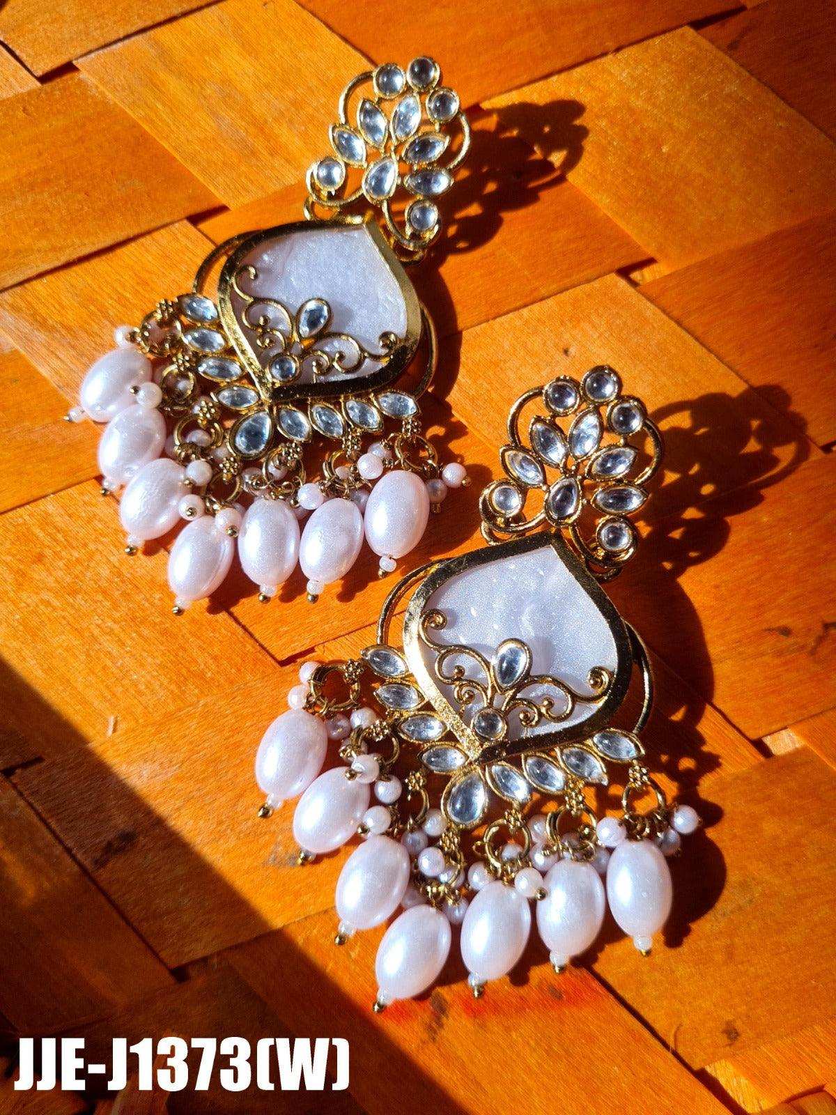 Chandelier Gold Plated Adorned with Kundan and Pearl Dangle Earrings - Priyangkrita by Freekart