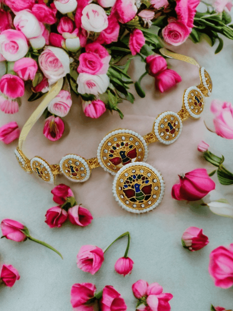 Rajputi Multi colour hair band with bor brola and mathapatti shishful - Priyangkrita by Freekart