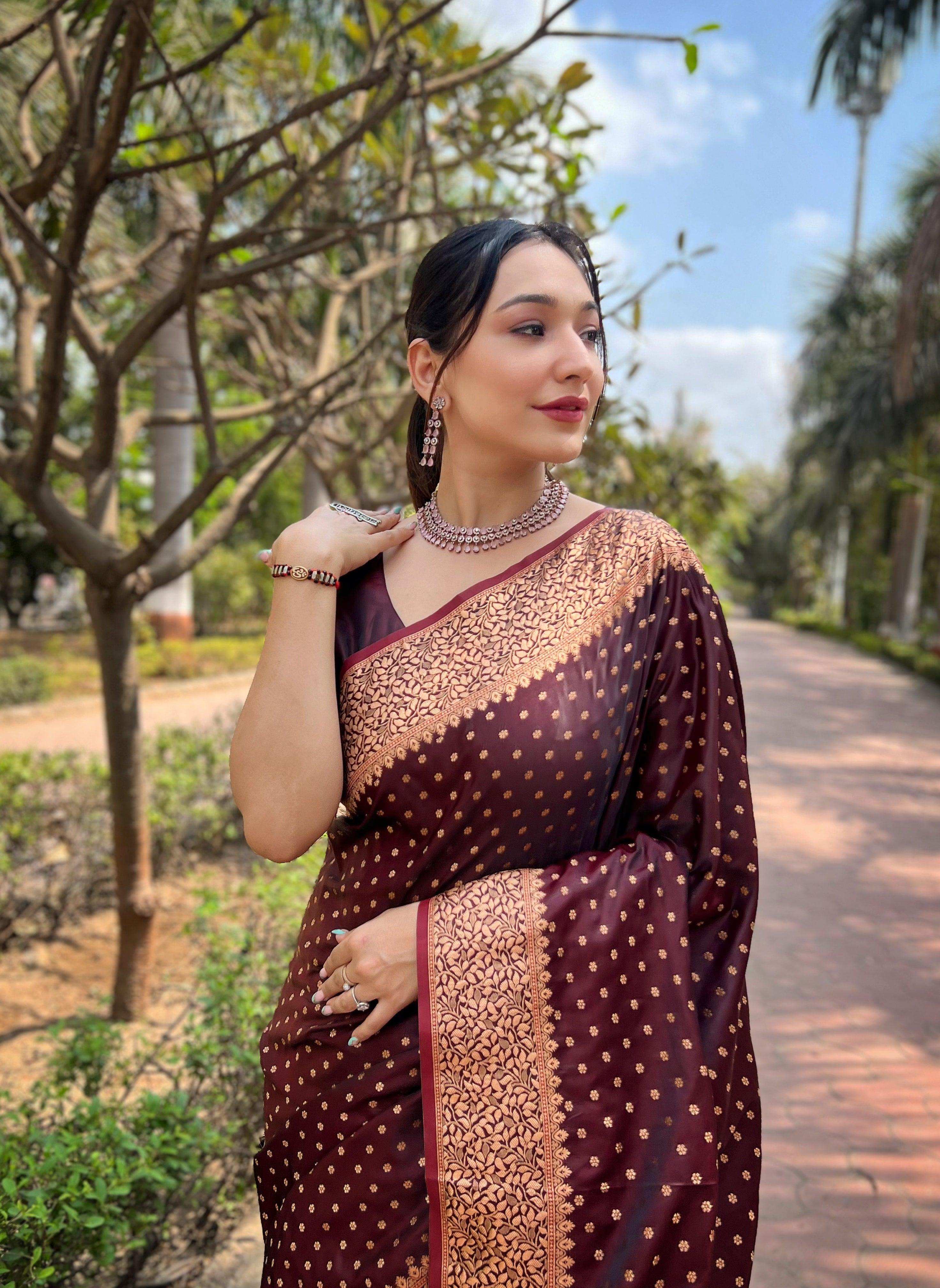 Priyangkrita Woven Dharmavaram Jacquard Saree (Maroon) - Priyangkrita by Freekart