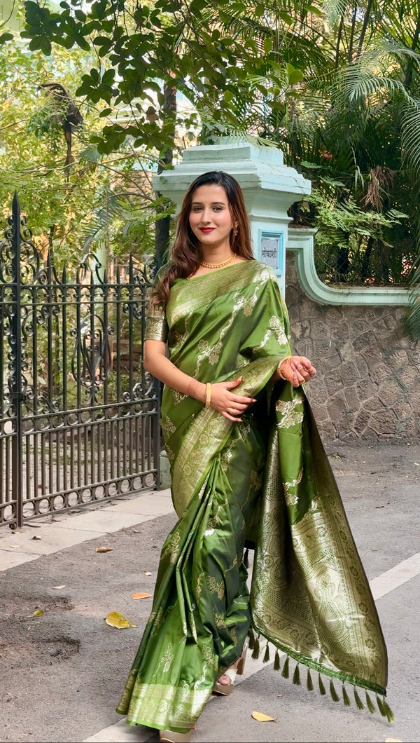 Priyangkrita Womens Banarasi Soft Silk Saree