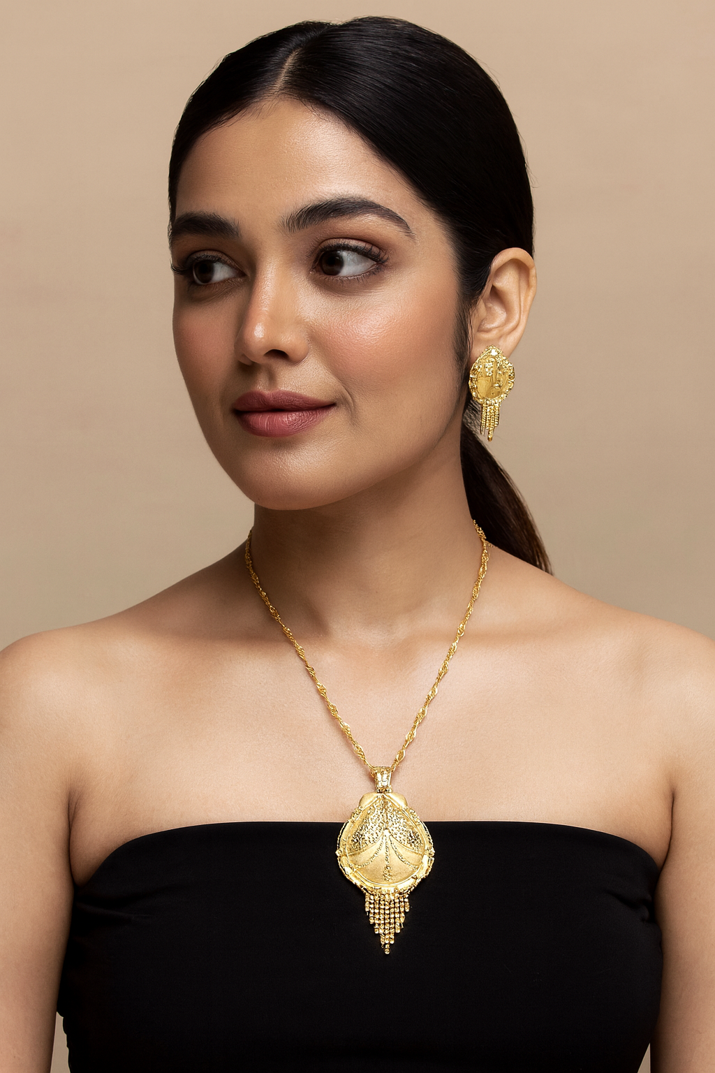 Simple and Stylish Gold Plated Pendant With Chain & Stud Earrings Set for Women