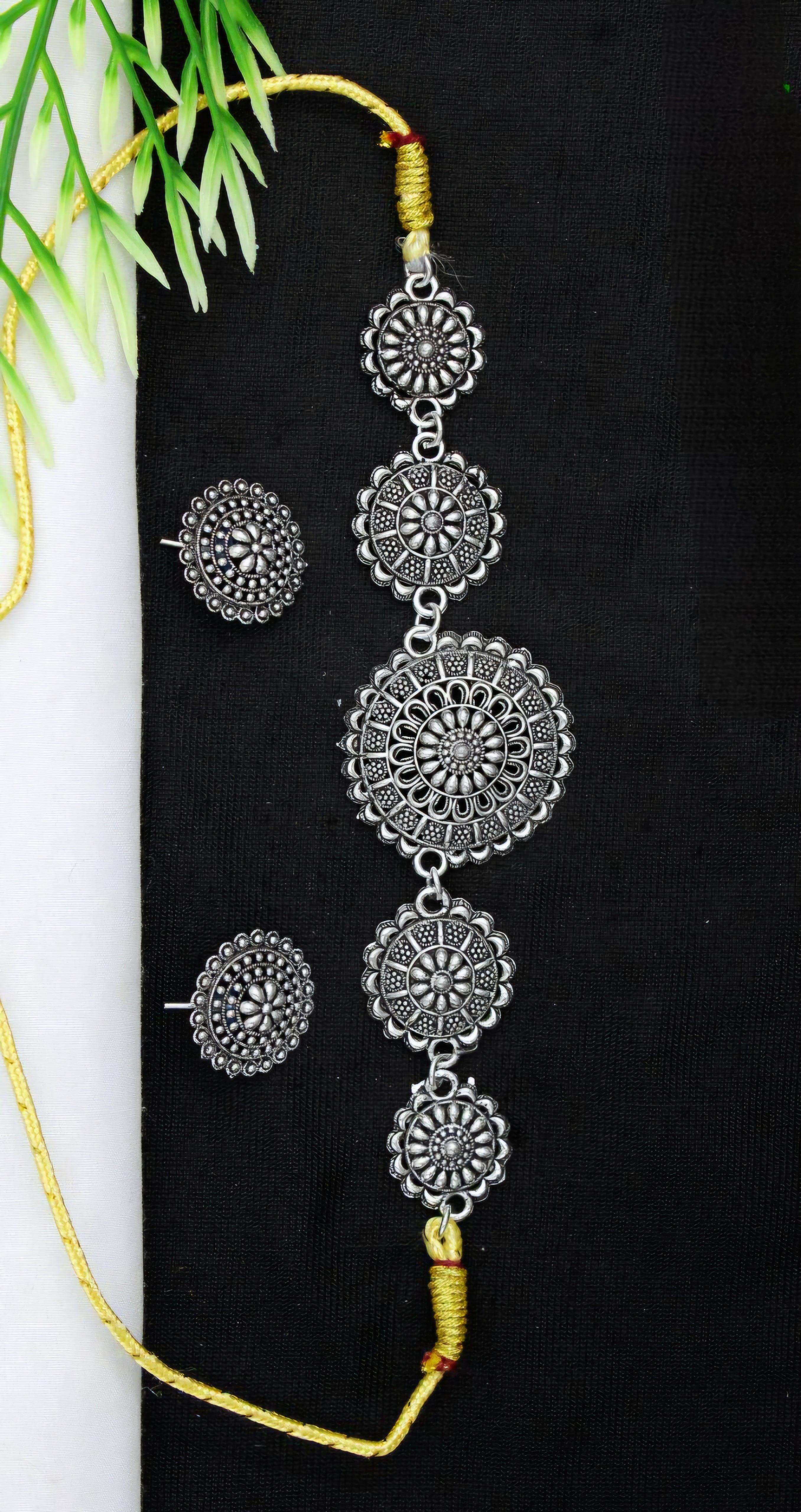 Oxidious Silver Choker (Pack of 1) - Priyangkrita by Freekart